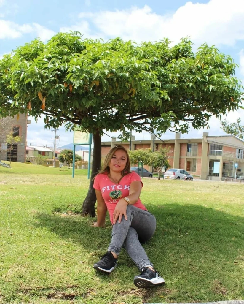 Catherine Profile image 6